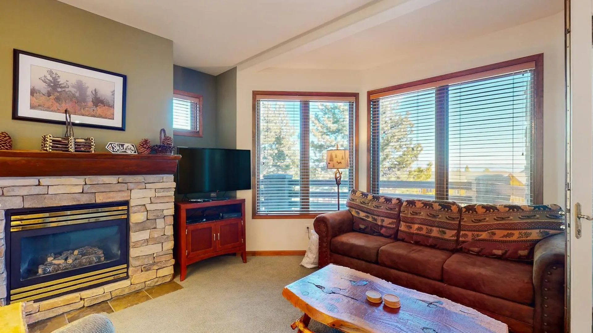 Eagle Run 113 Apartment Mammoth Lakes 0*,  United States